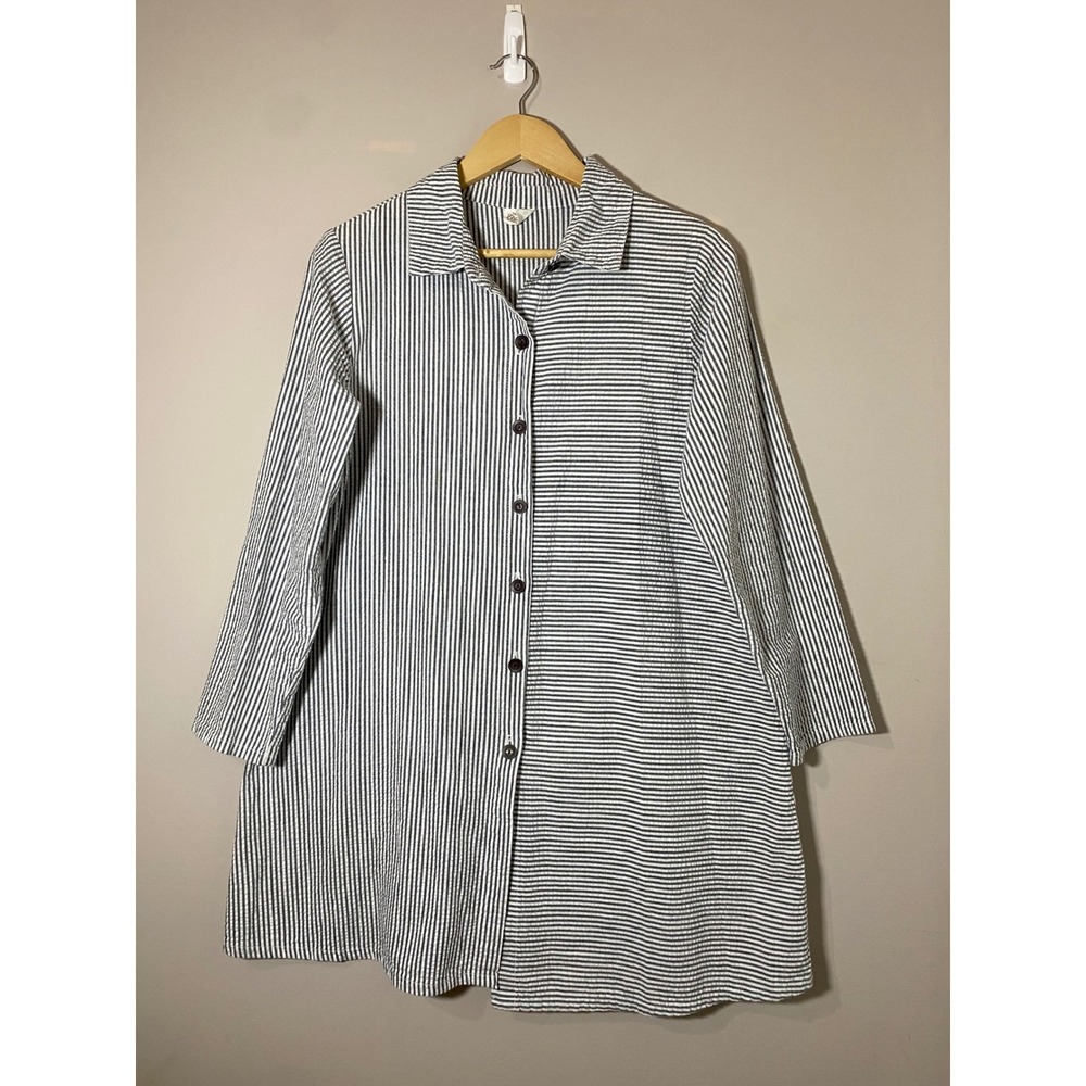 Et Lois Stripe Seersucker Shirt Womens M Long Sleeve Button Front Asymmetric USA